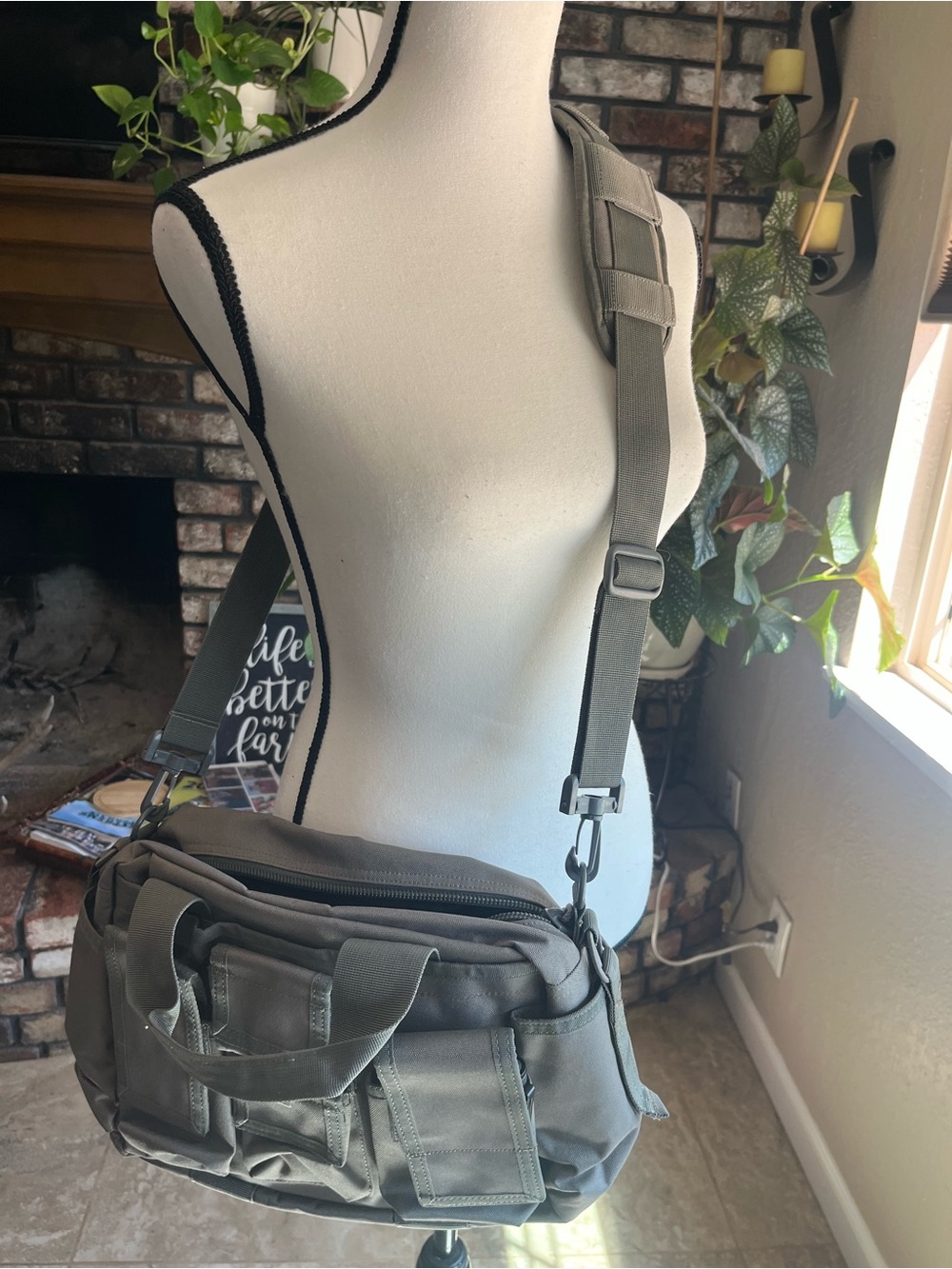 Men's Tactical Messenger Bag - Gray Crossbody